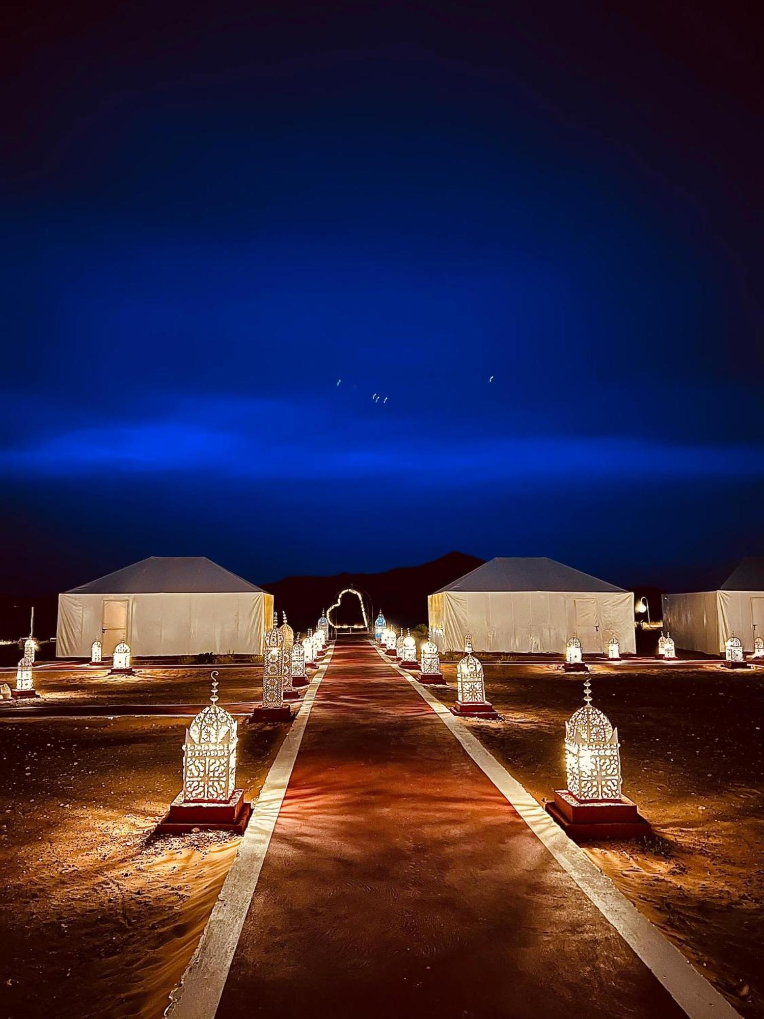 Fabulous Luxury Camp Hotel Merzouga Exterior photo
